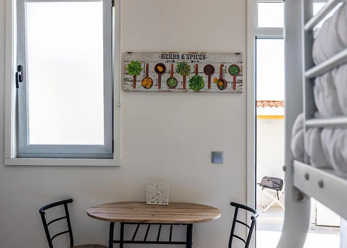 House On A Rustic Island At Campanha Trainstation 아파트 포르투